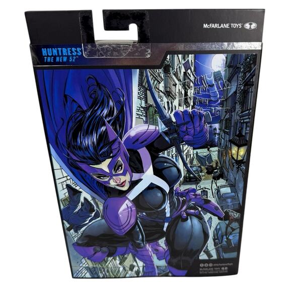 NIB DC Multiverse Huntress Collectors Addition In Stock - Picture 3 of 5